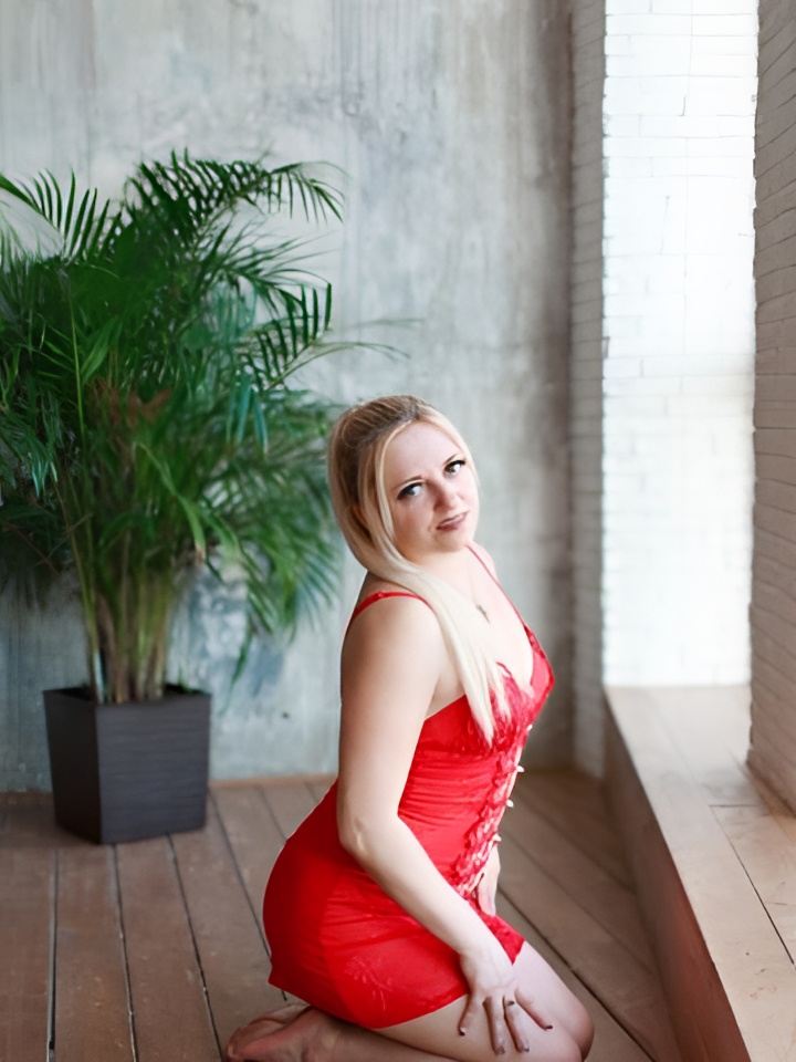 Екатерина привлекальеная девушка из Московского цена от 2000 руб