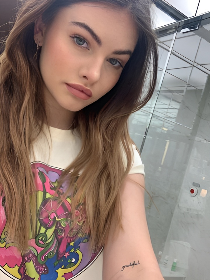 Ева привлекальеная девушка из Московского цена от 1500 руб