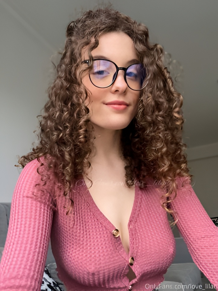 Виталина привлекальеная девушка из Московского цена от 3000 руб