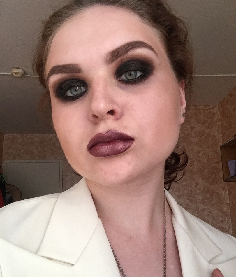 Елена привлекальеная девушка из Московского цена от 3000 руб