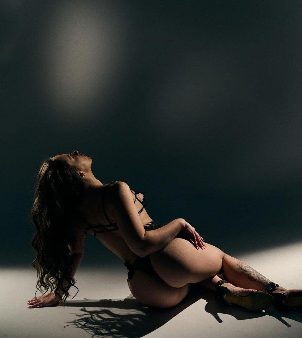 Алекса привлекальеная девушка из Московского цена от 6000 руб