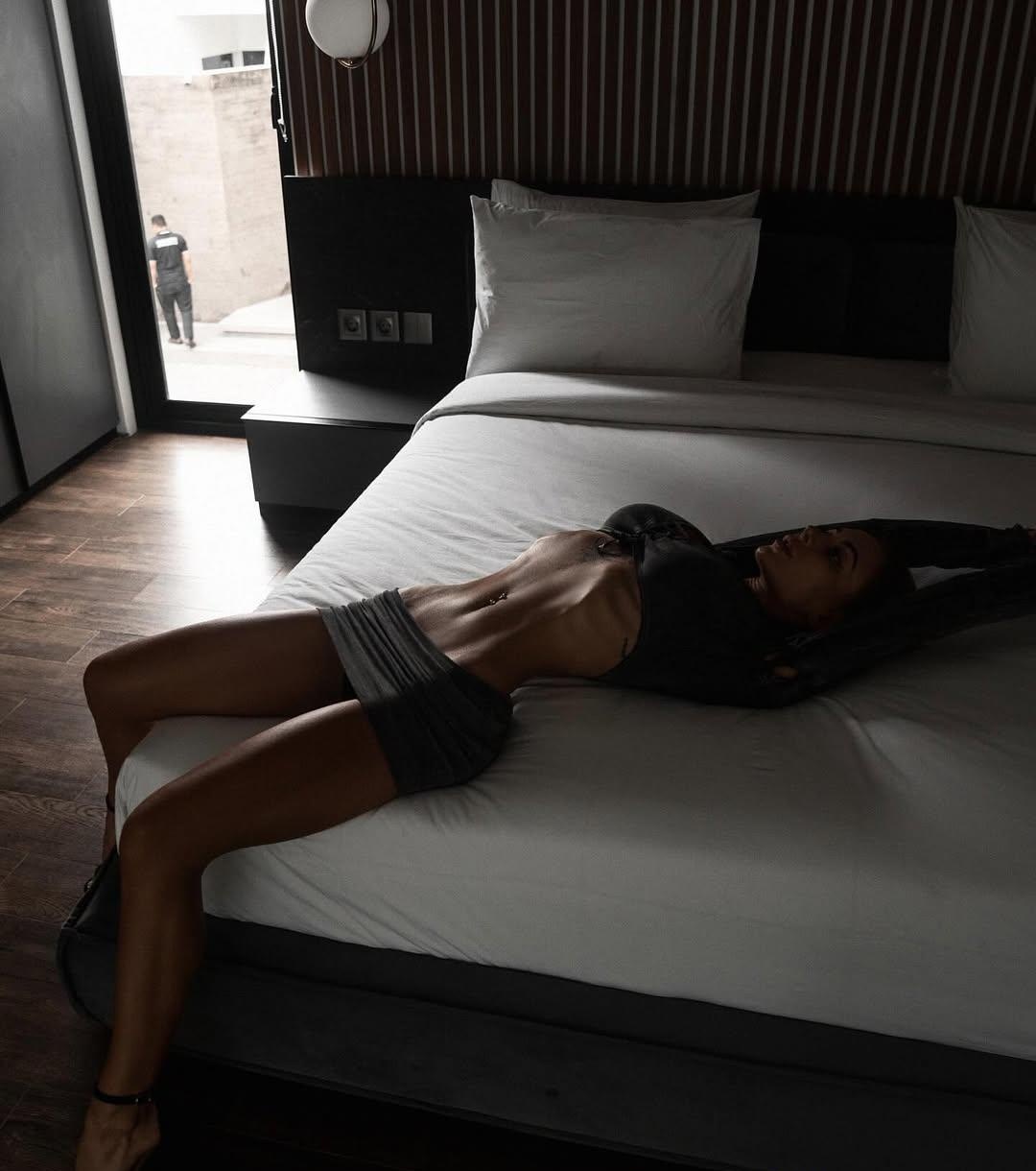 Виктория привлекальеная девушка из Московского цена от 10000 руб