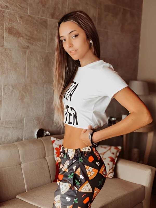 Катюша привлекательная девушка из Московского цена от 2000 руб