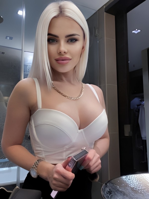 Лейла привлекательная девушка из Московского цена от 4000 руб