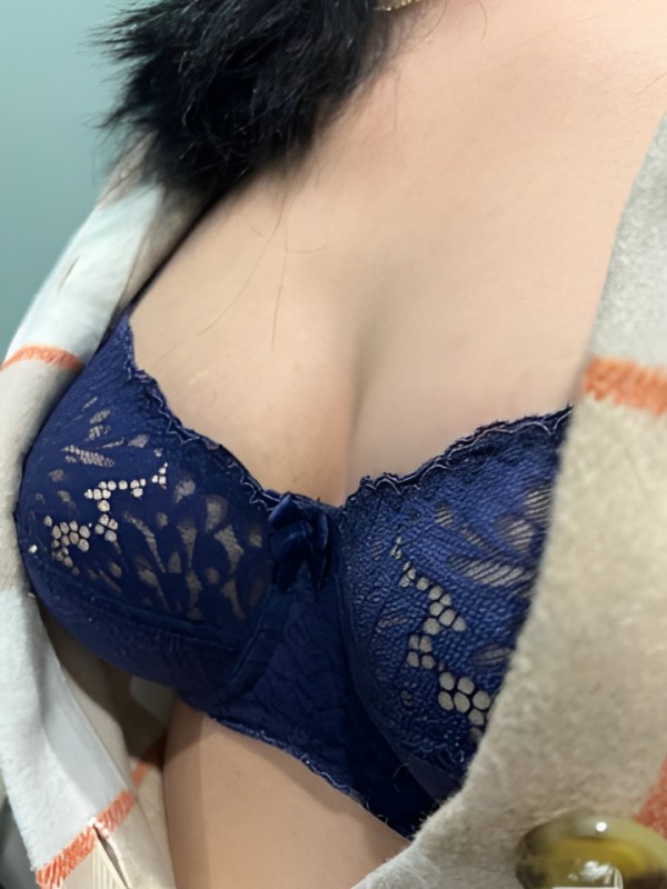 Софи привлекательная девушка из Московского цена от 3000 руб