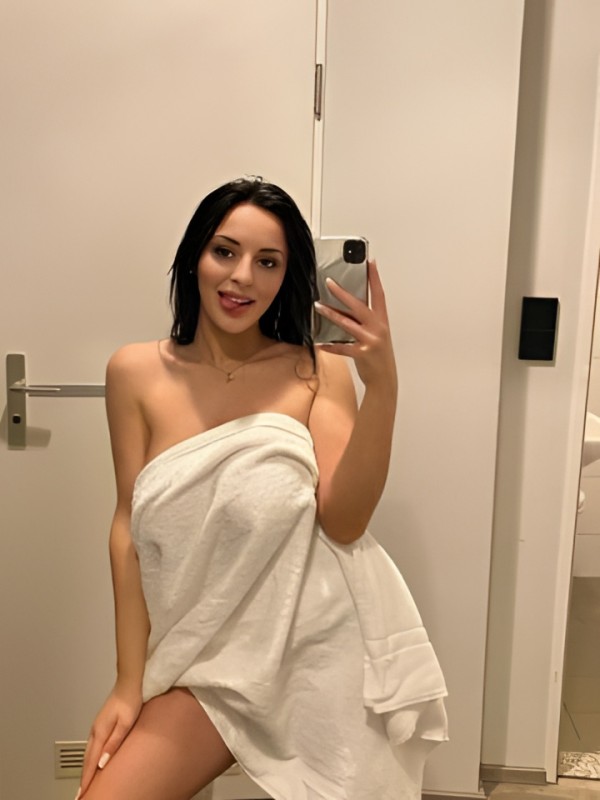 Вероника привлекательная девушка из Московского цена от 5000 руб