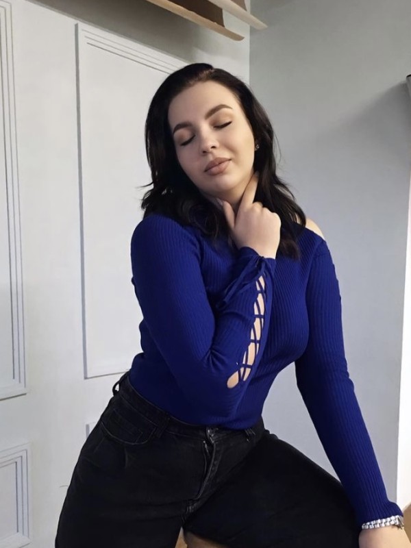 🎥 Дуня привлекательная девушка из Московского цена от 7000 руб